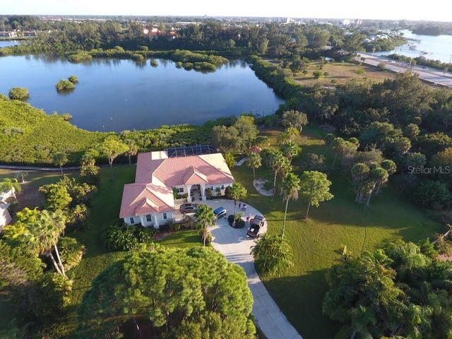 102 BRENDA LANE, Nokomis, FL 34275