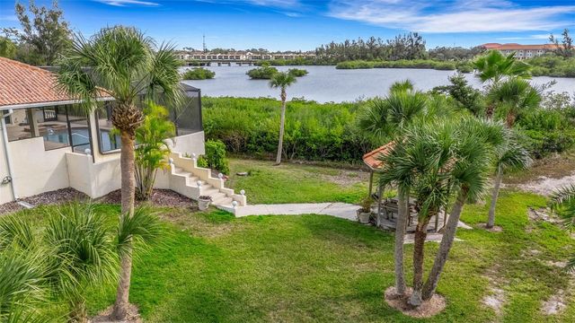 102 BRENDA LANE, Nokomis, FL 34275