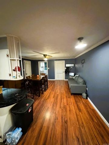 108 Gladon, West Helena, AR 72390