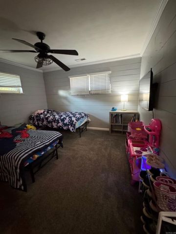 108 Gladon, West Helena, AR 72390