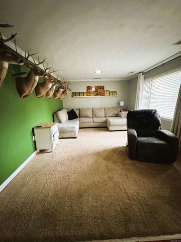 108 Gladon, West Helena, AR 72390