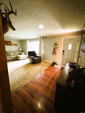 108 Gladon, West Helena, AR 72390