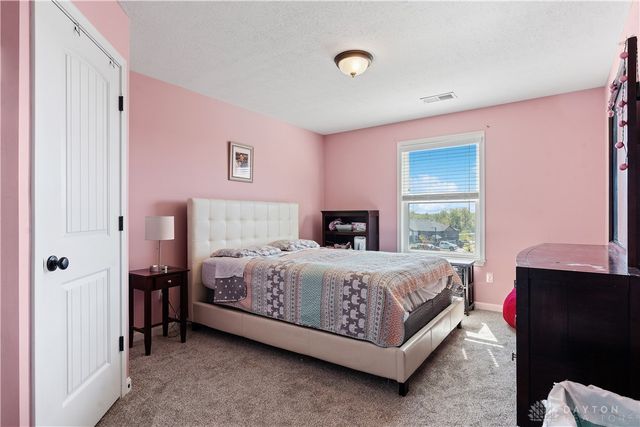 285 Waterhaven Way, Springboro, OH 45066