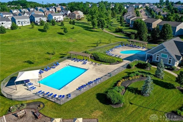 285 Waterhaven Way, Springboro, OH 45066