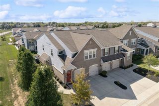 285 Waterhaven Way, Springboro, OH 45066