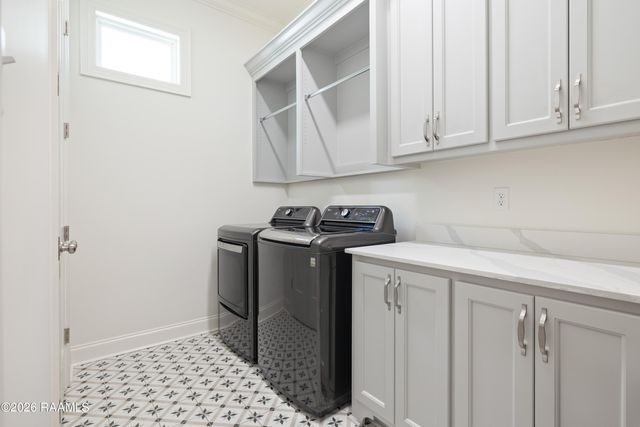 228 Santander Drive, Youngsville, LA 70592