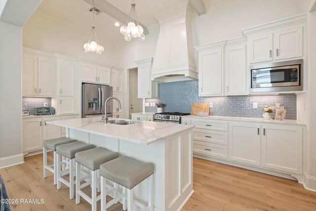 228 Santander Drive, Youngsville, LA 70592