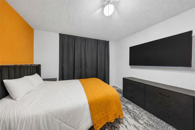 4025 W Mcnab Road E107, Pompano Beach, FL 33069