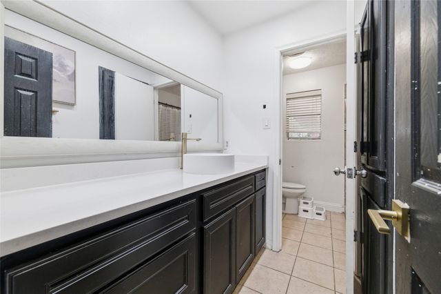 422 Brookview Drive, Desoto, TX 75115