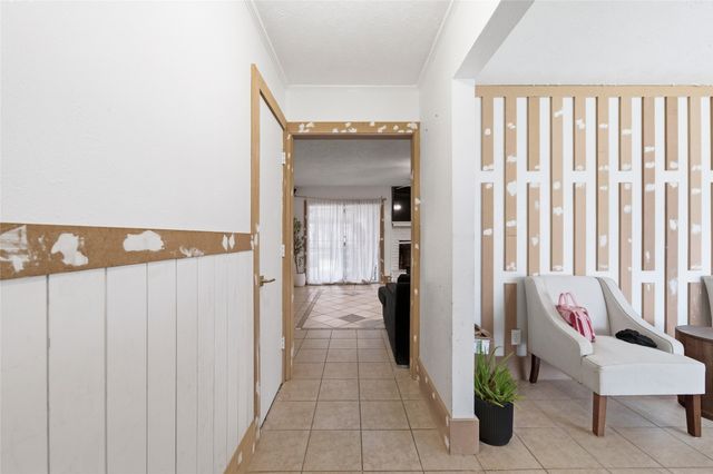 422 Brookview Drive, Desoto, TX 75115