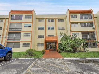 2401 NW 41st Ave 207, Lauderhill, FL 33313
