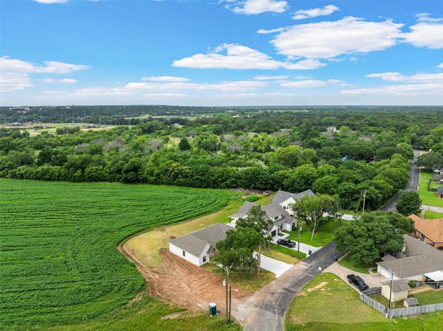 5200 Bogey Lane, Waco, TX 76708