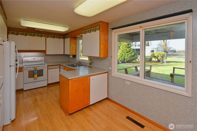 3801 Mayberry Road, Centralia, WA 98531