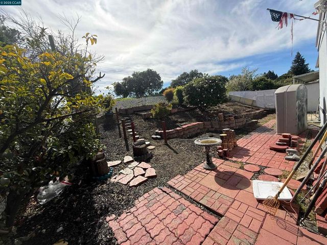 9 9 Palm Drive, Pittsburg, CA 94565