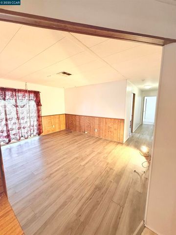 9 9 Palm Drive, Pittsburg, CA 94565