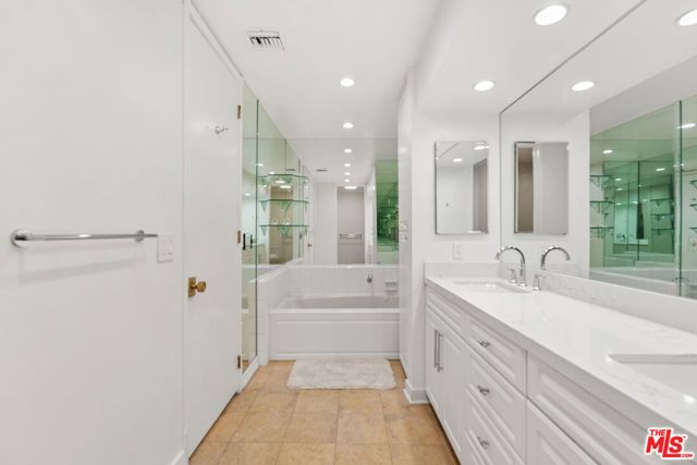 1260 S Beverly Glen Boulevard 101, Los Angeles, CA 90024