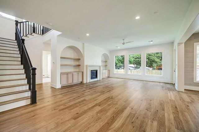 1510 Chantilly Lane, Houston, TX 77018