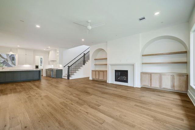 1510 Chantilly Lane, Houston, TX 77018