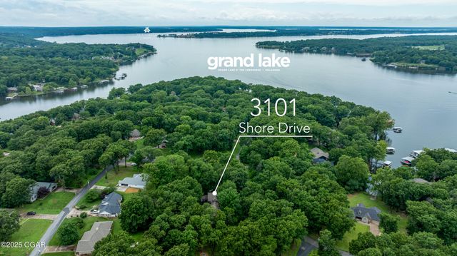 3101 Shore Dr, Grove, OK 74344