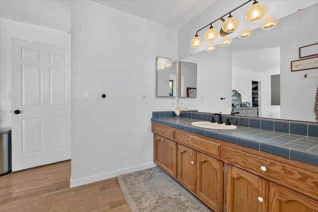 1194 Loyola Drive, Salinas, CA 93901