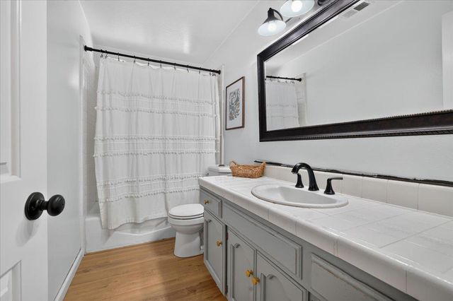 1194 Loyola Drive, Salinas, CA 93901