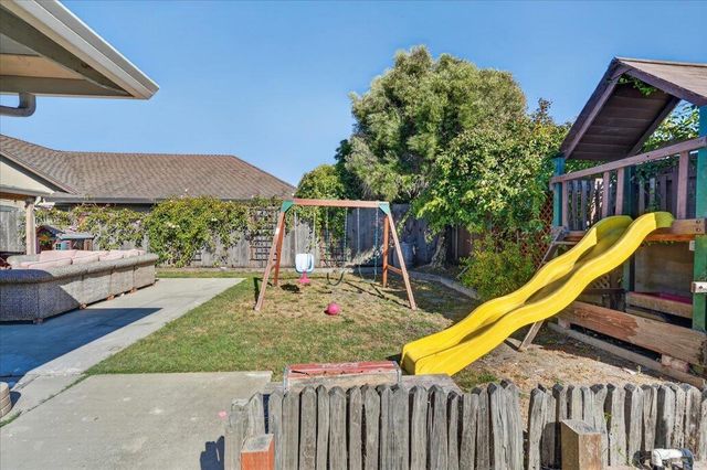 1194 Loyola Drive, Salinas, CA 93901