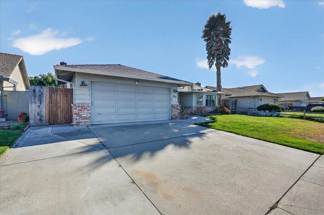 1194 Loyola Drive, Salinas, CA 93901