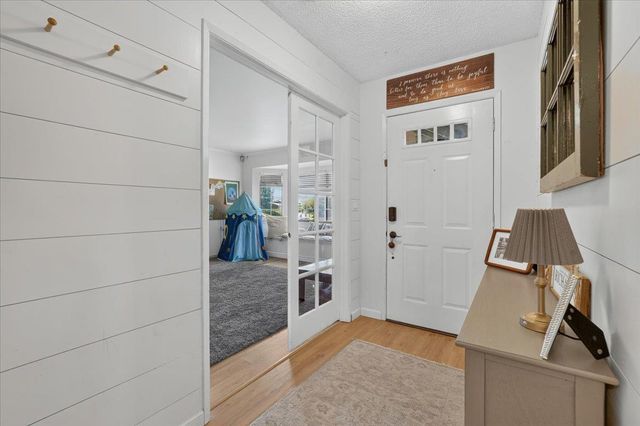1194 Loyola Drive, Salinas, CA 93901