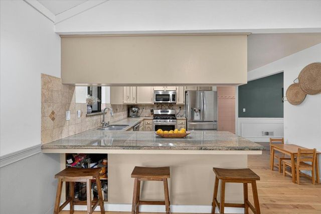 1194 Loyola Drive, Salinas, CA 93901