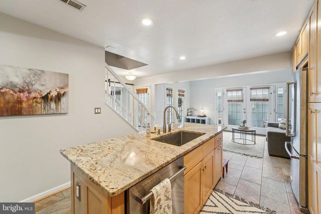 20610 HIGHLAND HALL DR, Montgomery Village, MD 20886