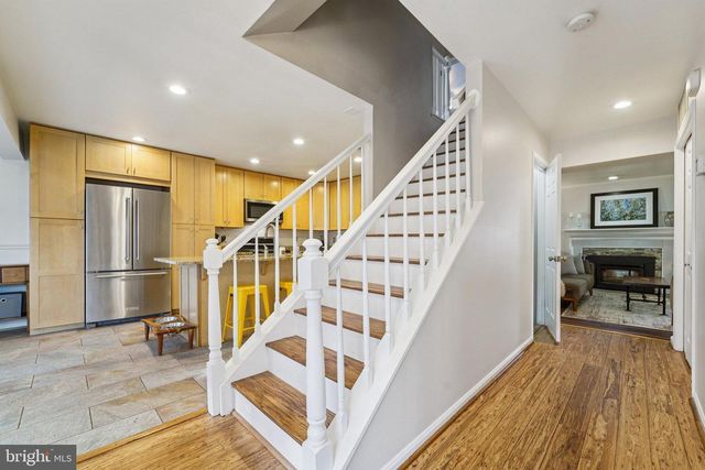 20610 HIGHLAND HALL DR, Montgomery Village, MD 20886