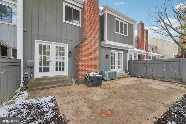 20610 HIGHLAND HALL DR, Montgomery Village, MD 20886