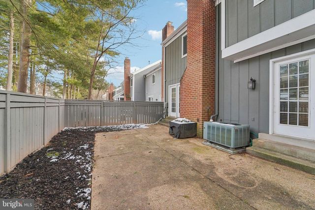 20610 HIGHLAND HALL DR, Montgomery Village, MD 20886