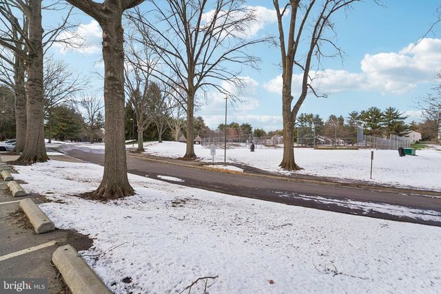 20610 HIGHLAND HALL DR, Montgomery Village, MD 20886