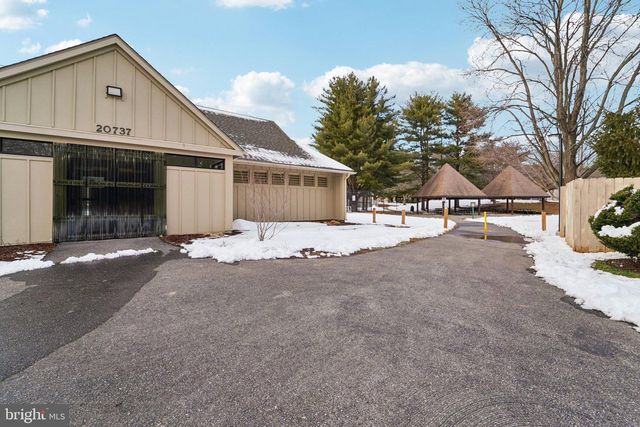 20610 HIGHLAND HALL DR, Montgomery Village, MD 20886