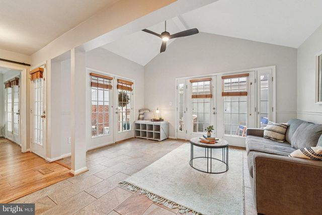 20610 HIGHLAND HALL DR, Montgomery Village, MD 20886