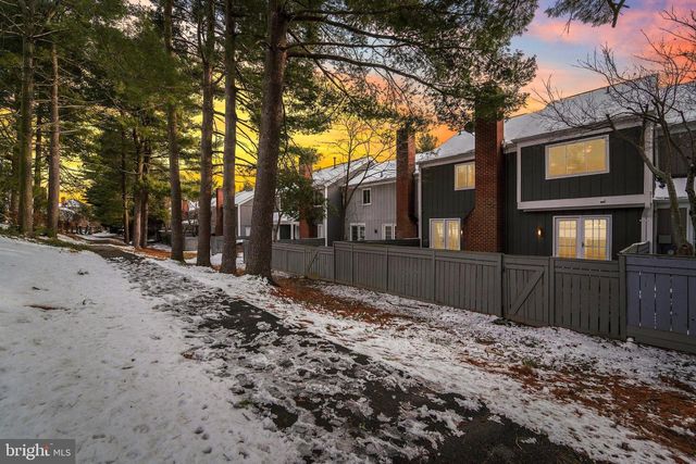 20610 HIGHLAND HALL DR, Montgomery Village, MD 20886