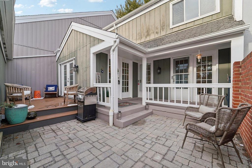 20610 HIGHLAND HALL DR, Montgomery Village, MD 20886