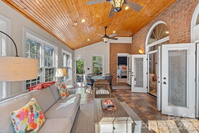 18800 Boundary Oaks Court, Davidson, NC 28036