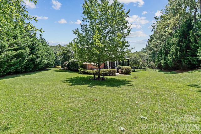 18800 Boundary Oaks Court, Davidson, NC 28036