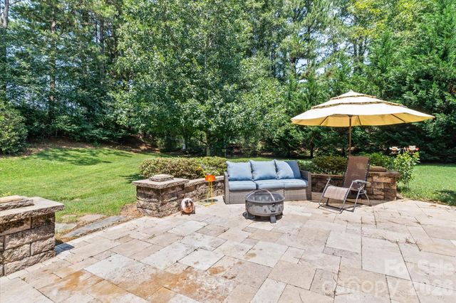 18800 Boundary Oaks Court, Davidson, NC 28036