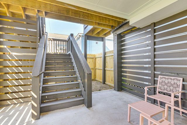 1411 30th Street, Galveston, TX 77550