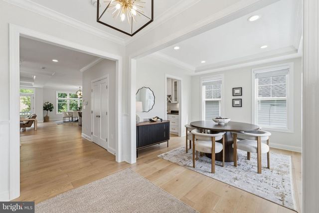 2707 1ST ST S, Arlington, VA 22204