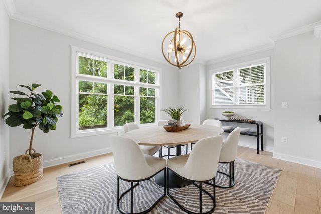 2707 1ST ST S, Arlington, VA 22204