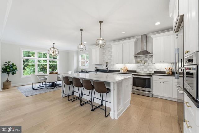 2707 1ST ST S, Arlington, VA 22204
