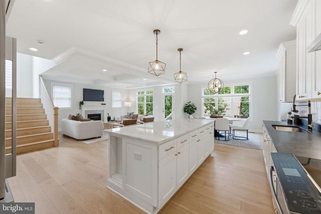 2707 1ST ST S, Arlington, VA 22204
