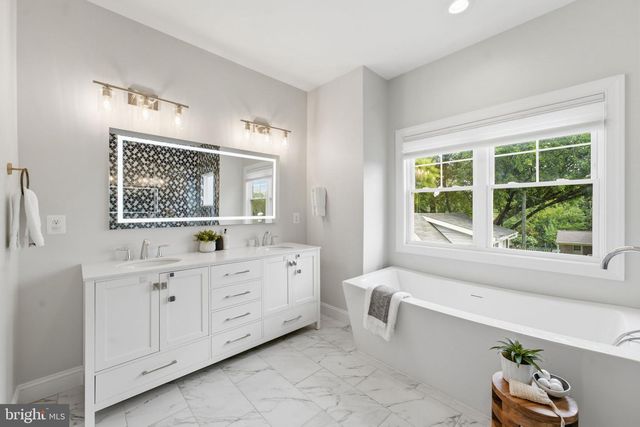 2707 1ST ST S, Arlington, VA 22204
