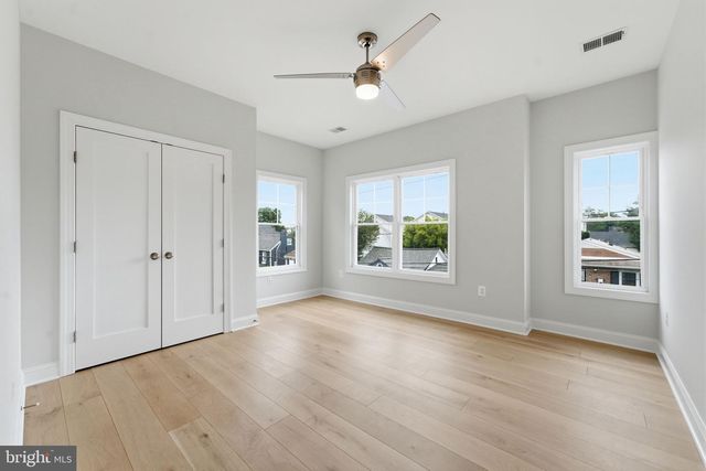 2707 1ST ST S, Arlington, VA 22204