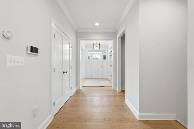 2707 1ST ST S, Arlington, VA 22204