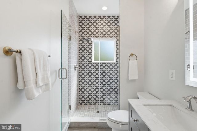 2707 1ST ST S, Arlington, VA 22204